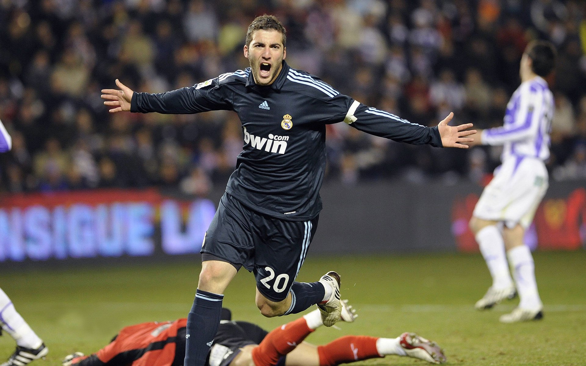 摩纳哥攻势如潮，连胜不止，摩纳哥2020